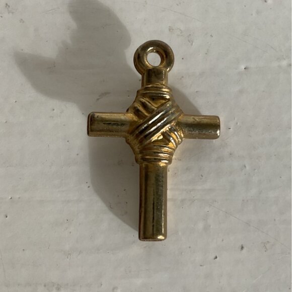 Gold Tone Cross Pendant With Textured Design - Picture 1 of 3